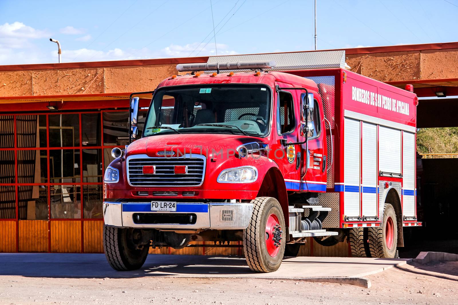 SAN PEDRO DE ATACAMA, CHILE - NOVEMBER 15, 2015: Fire truck Freightliner Business Class at the town street.