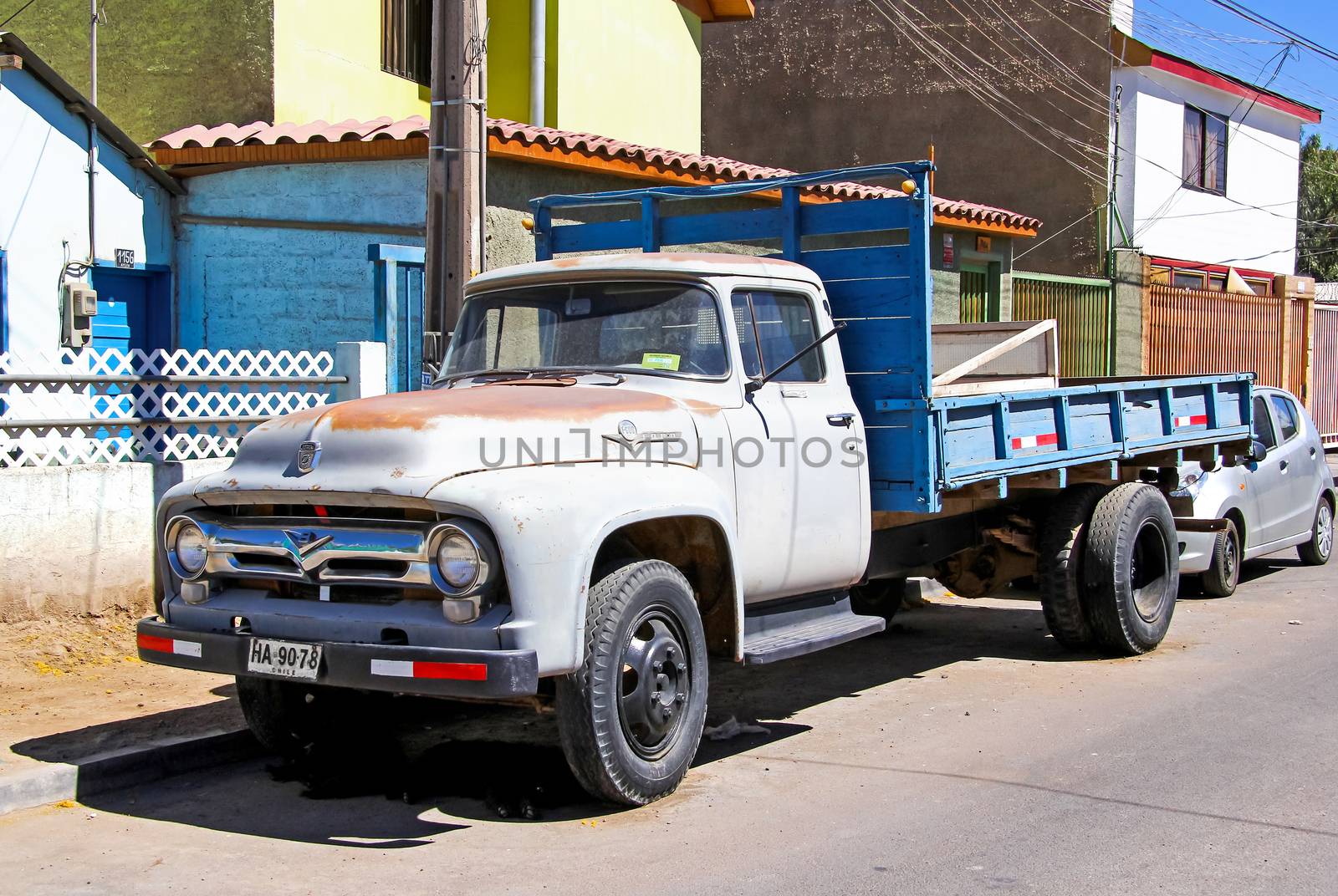 CALAMA, CHILE - NOVEMBER 17, 2015: Retro truck Ford F600 at the town street.