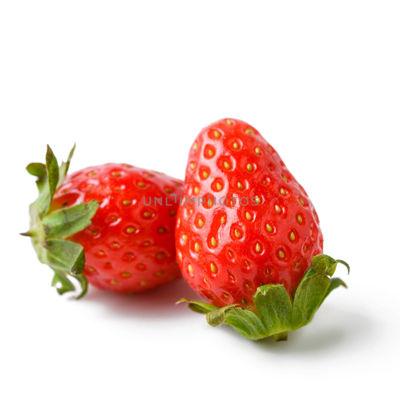 strawberry by antpkr