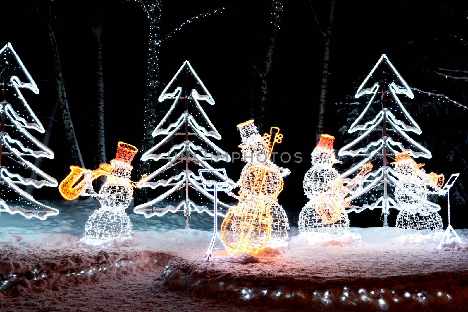 Snowmen playing musical instruments by AlexBush