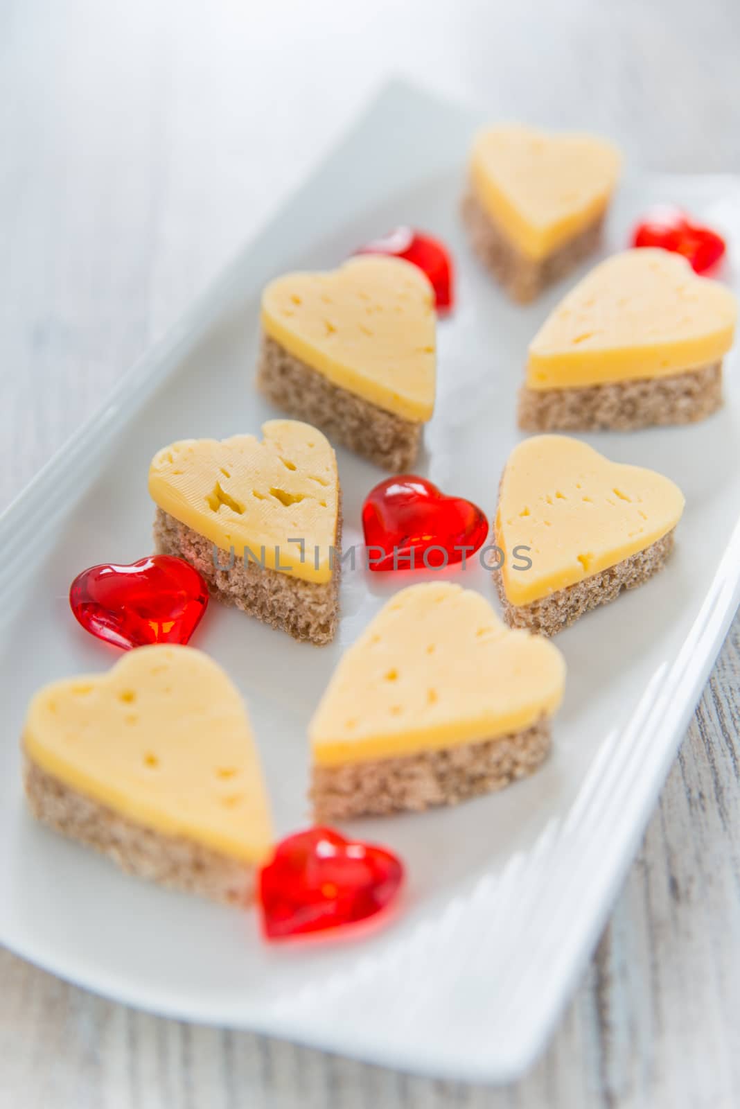 Heart shaped cheese sandwiches by Linaga