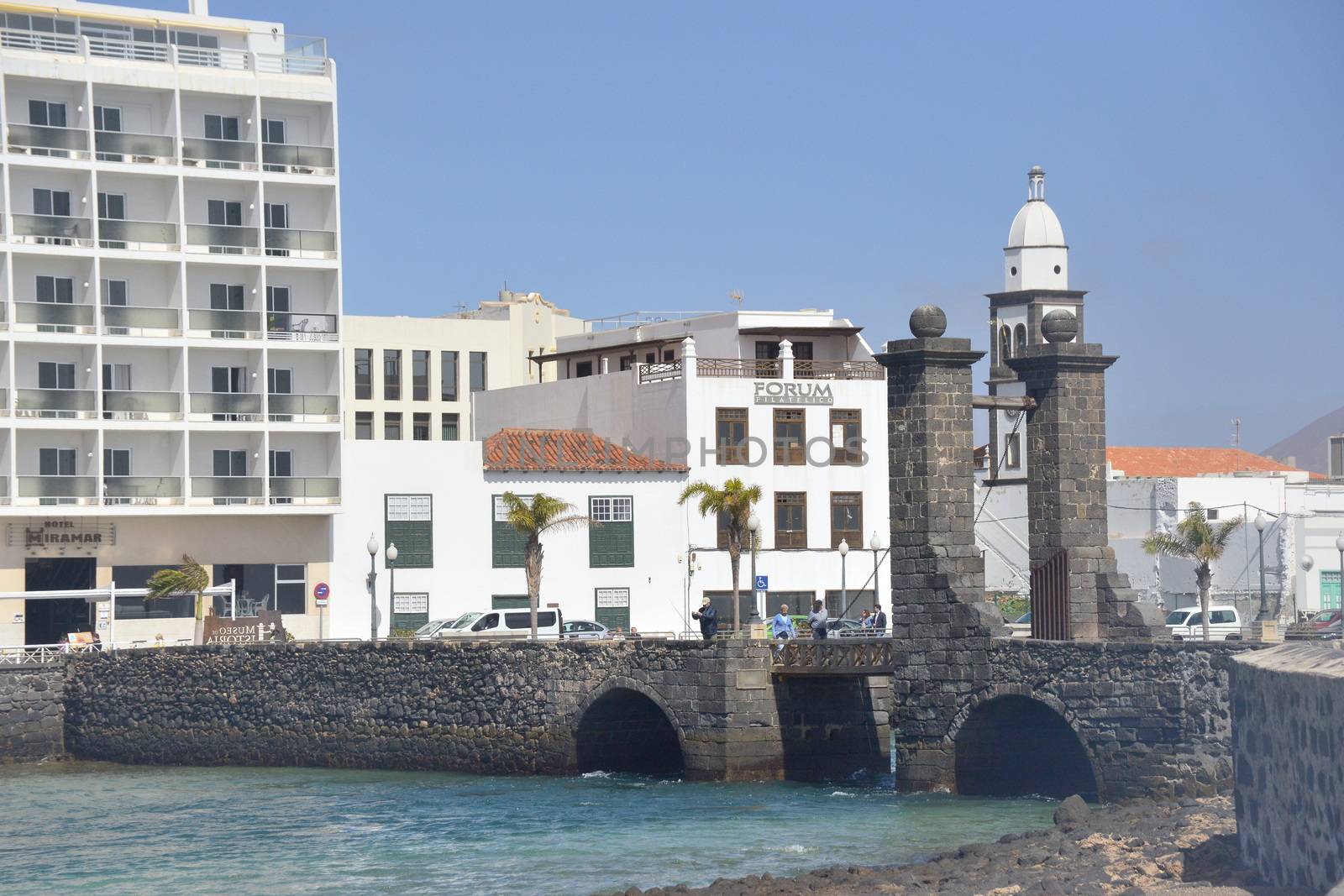 Lanzarote access to San Gabriel castle by gorilla