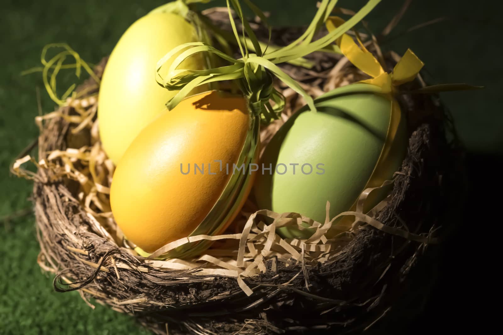 joyeuses paques Easter eggs chocolate light black celebration chocolat colors