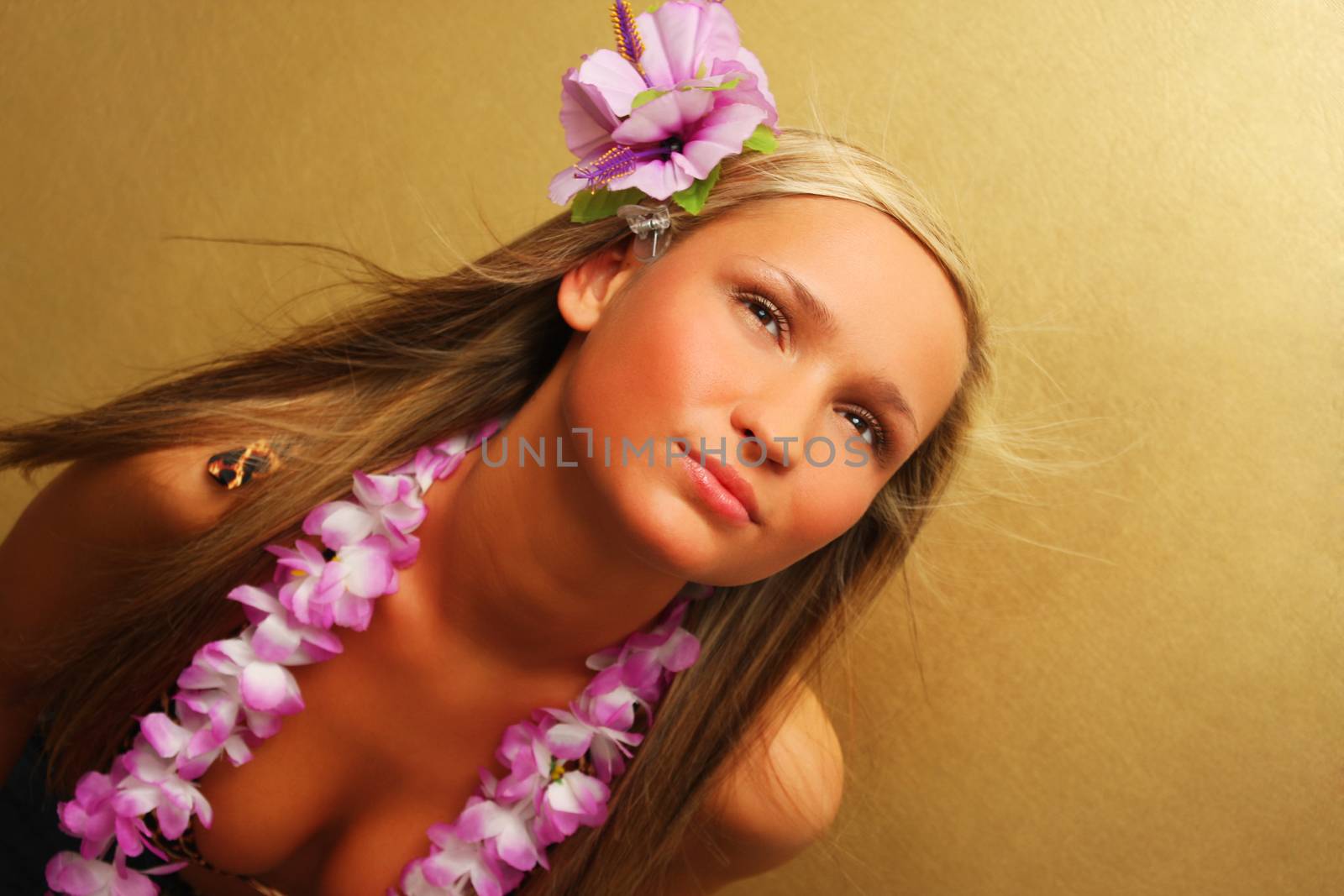 Summer/hawai girl on gold background