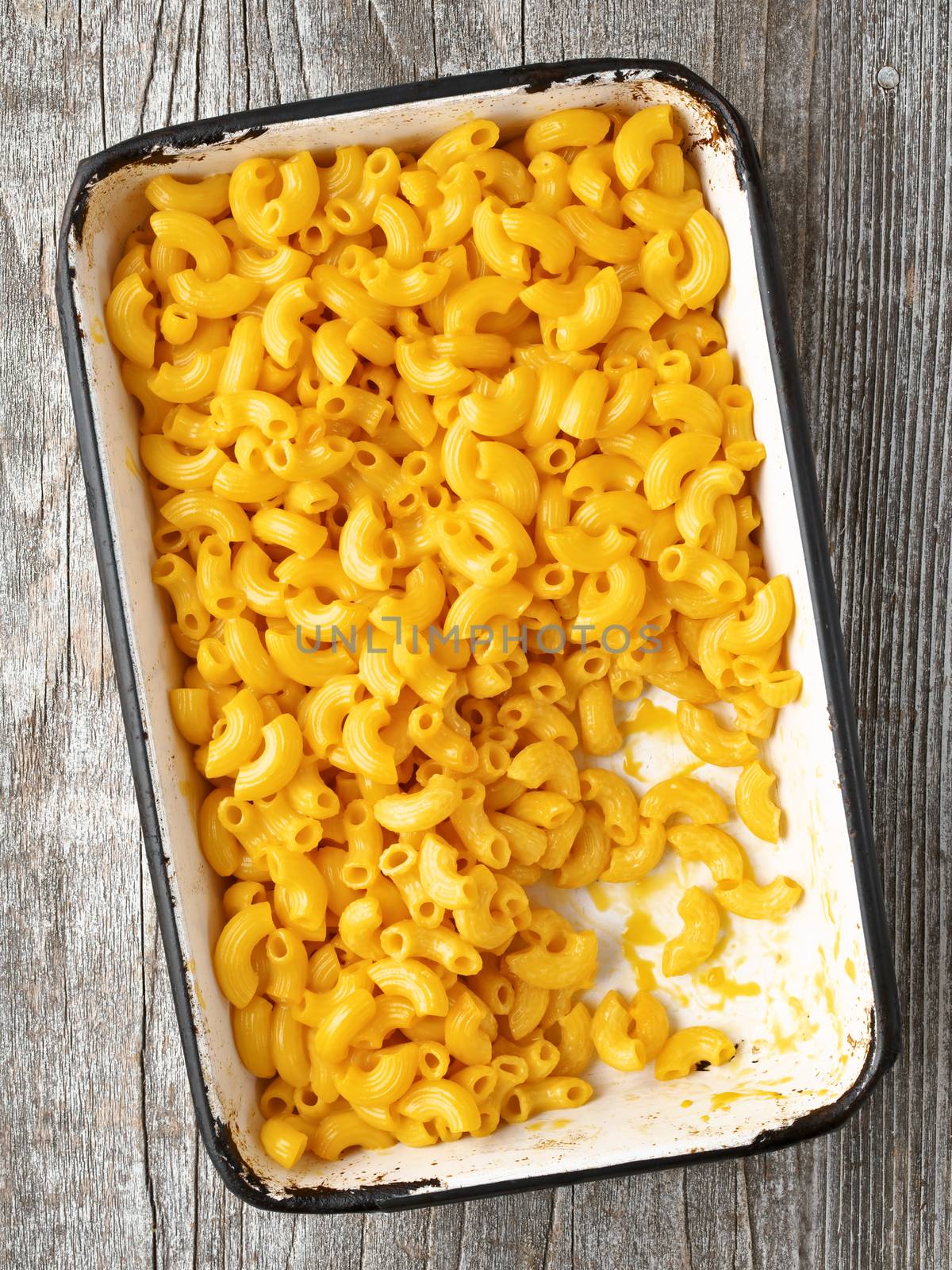 close up of rustic macaroni and cheese