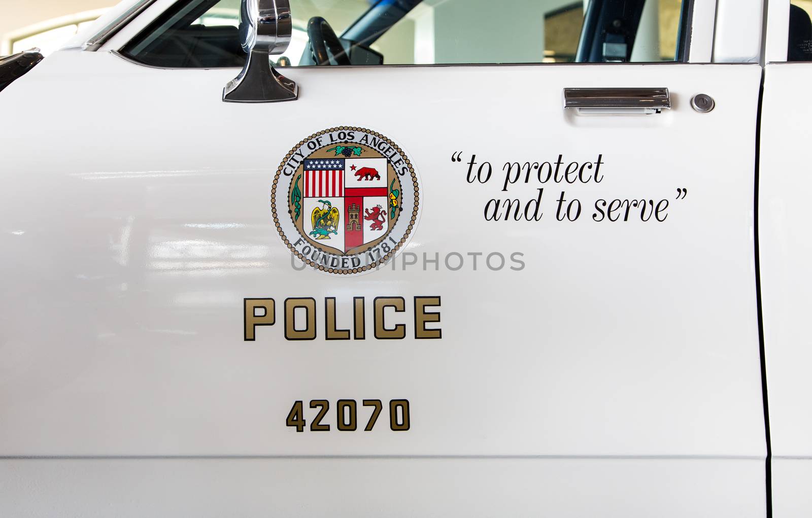 SIMI VALLEY, CA/USA - JANUARY 23, 2016: Los Angeles police department squad car logo and emblem.