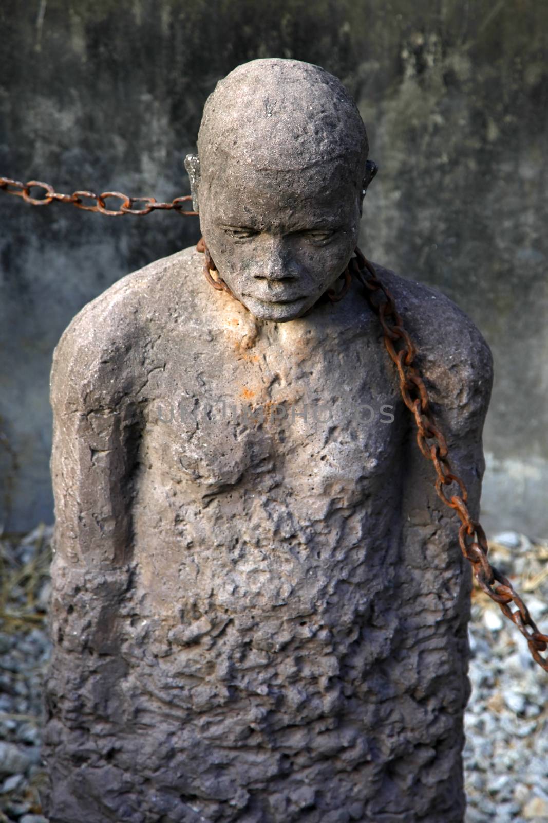 A statue in Stone Town, Zanzibar dipicting and mourning the African slave trade