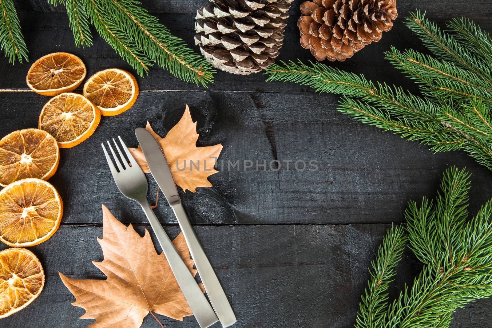 Seasonal cutlery dinner decoration by andongob