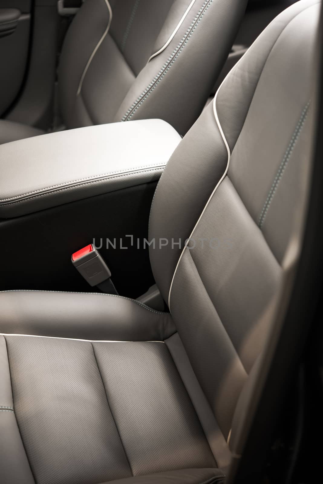 Car Front Seats by welcomia