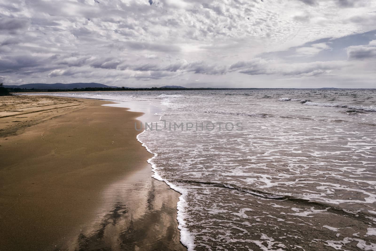 Tropical Beach, Australia by patricklienin