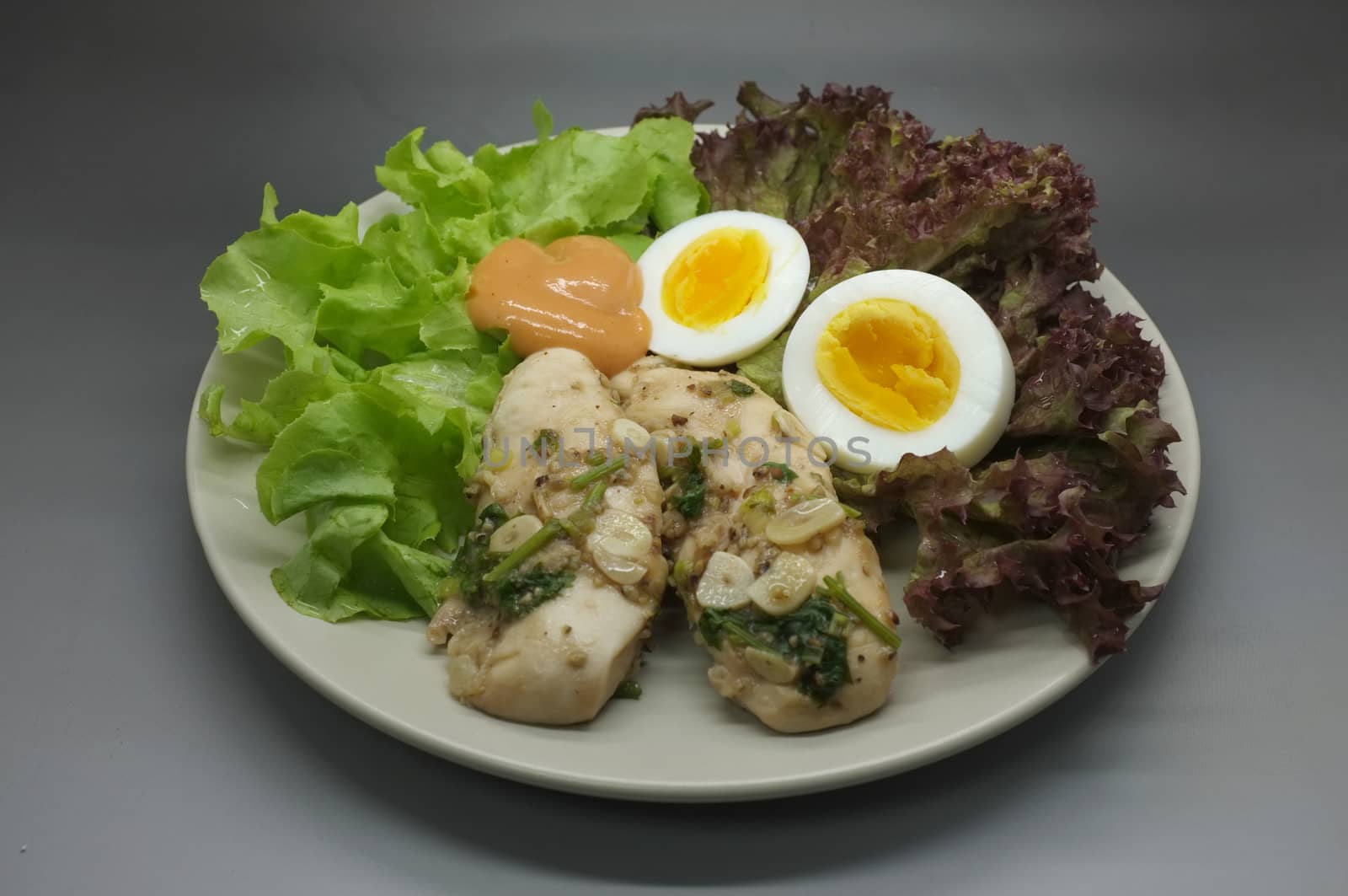 Salad with chicken and egg