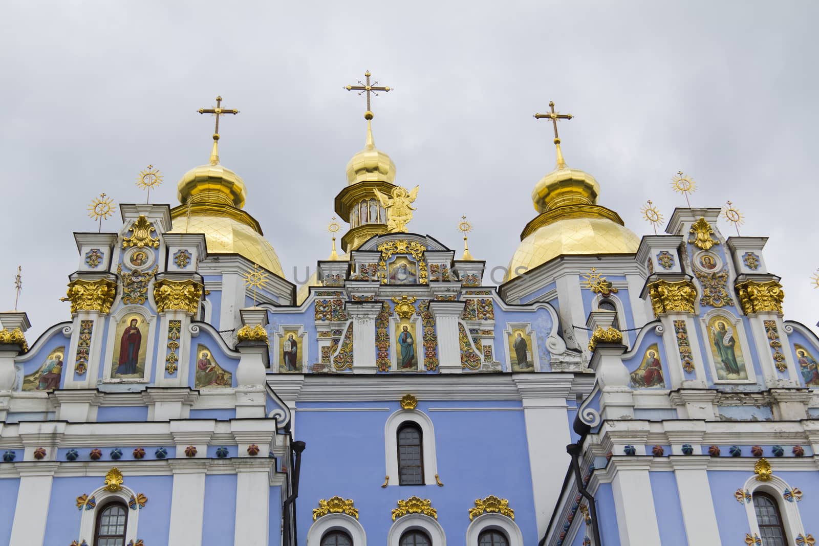 St. Michael cathedral in Kiev by Aarstudio