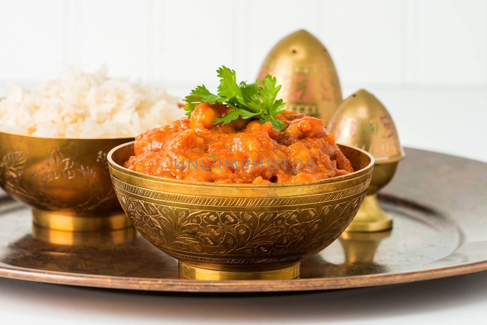 This East Indian dish consists of chick peas, tomato and onions in a spicy sauce.