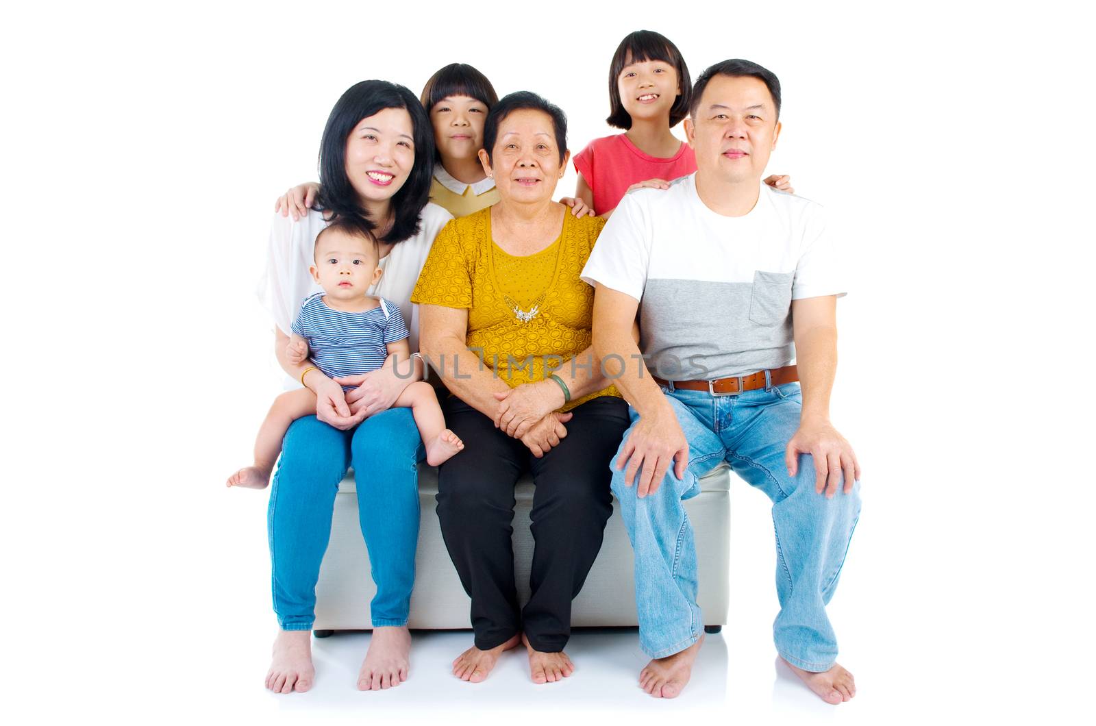 Asian family by yongtick