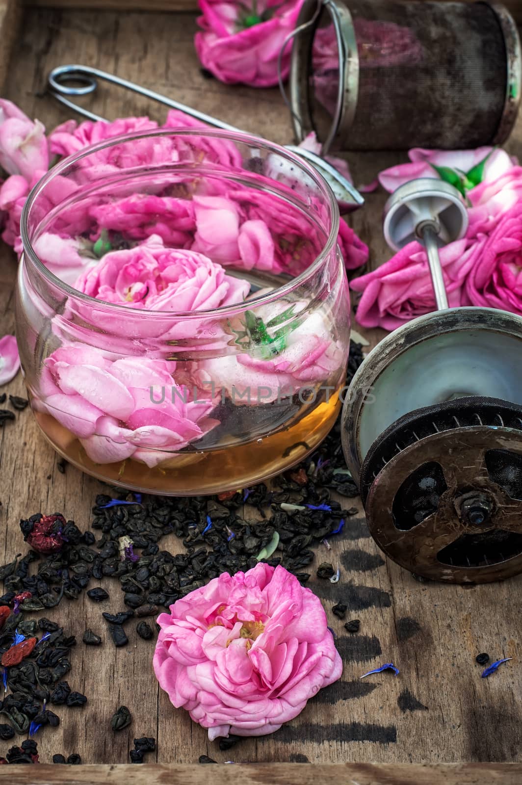 the harvest tea roses tea.The image is tinted