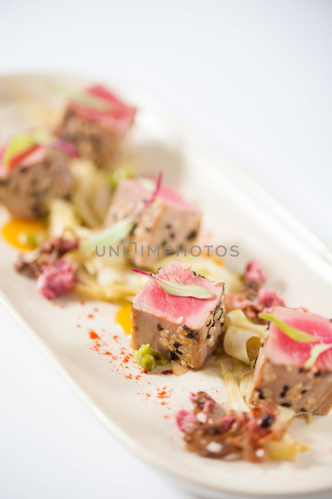 Modern style Japanese food, Burned tuna with herbs