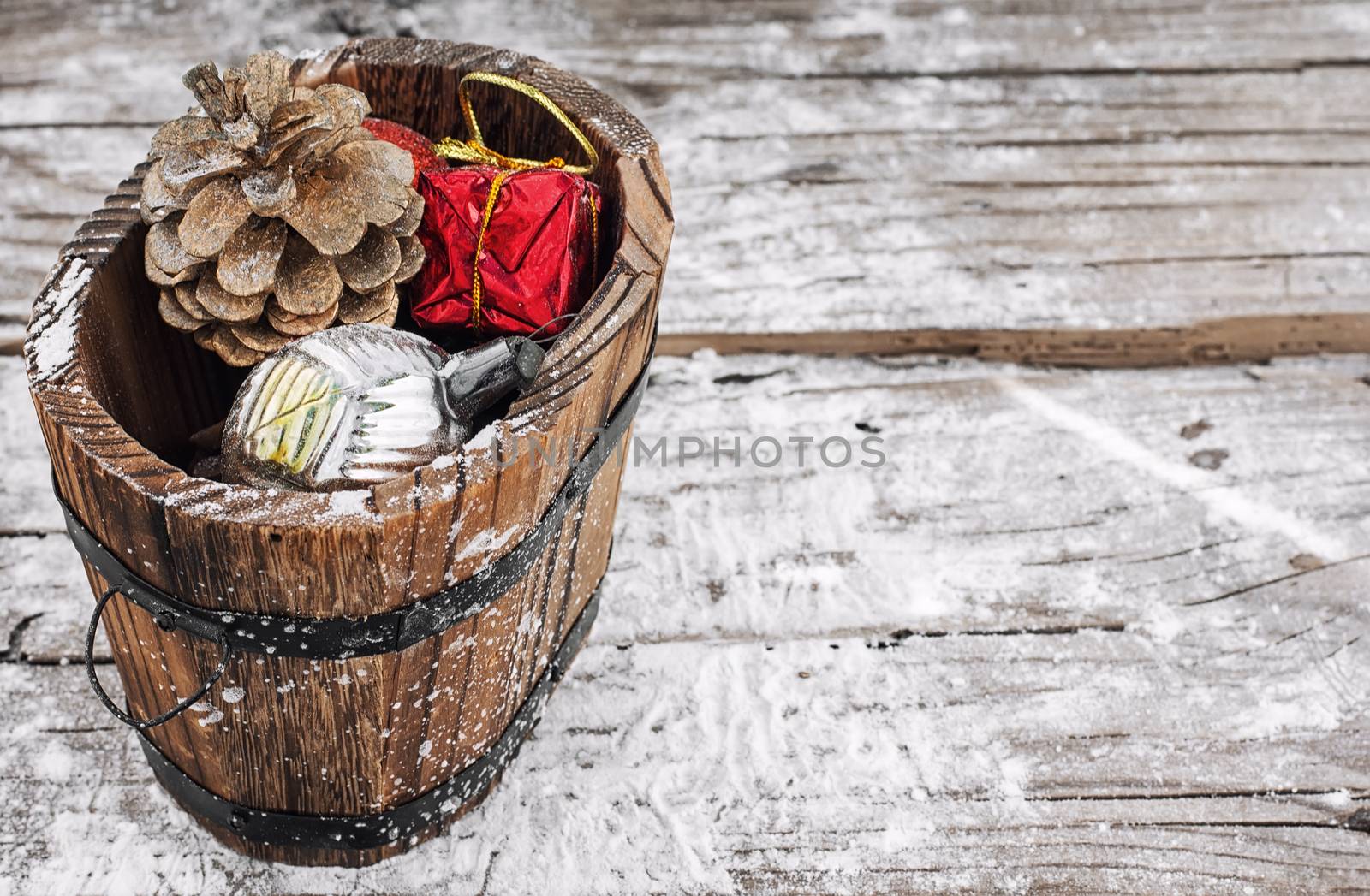 Christmas gift tub with decorations by LMykola
