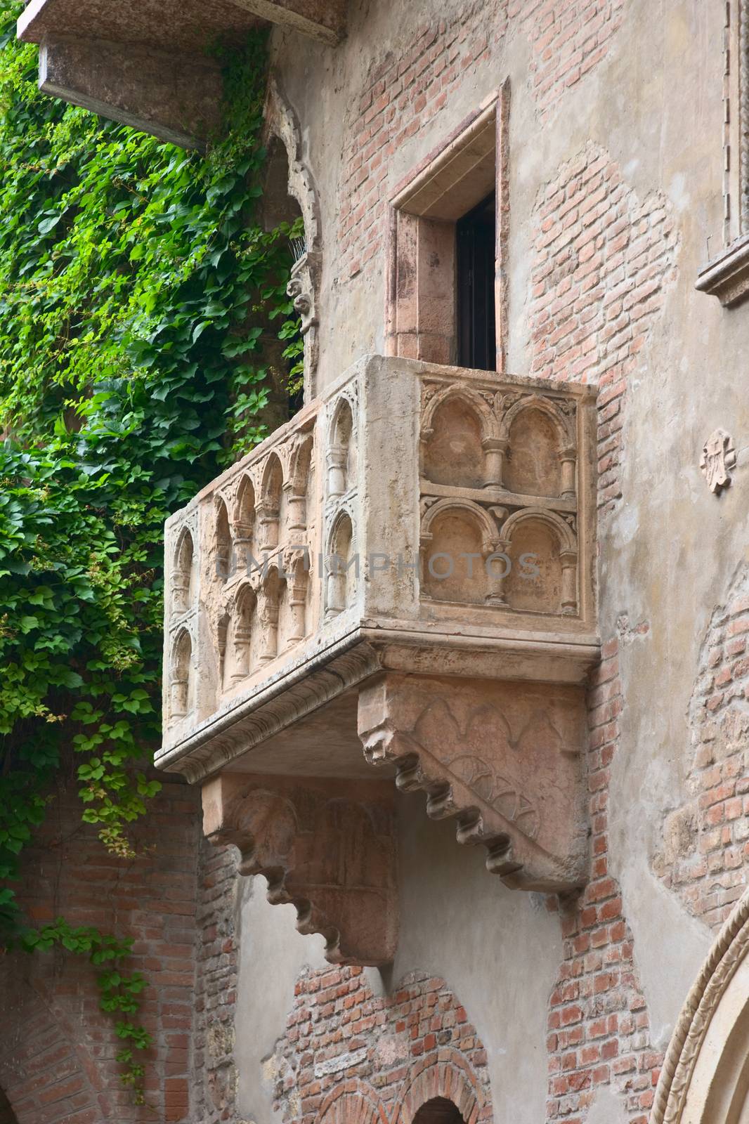 Romeo and Juliet balcony, Verona, Italy by vkstudio