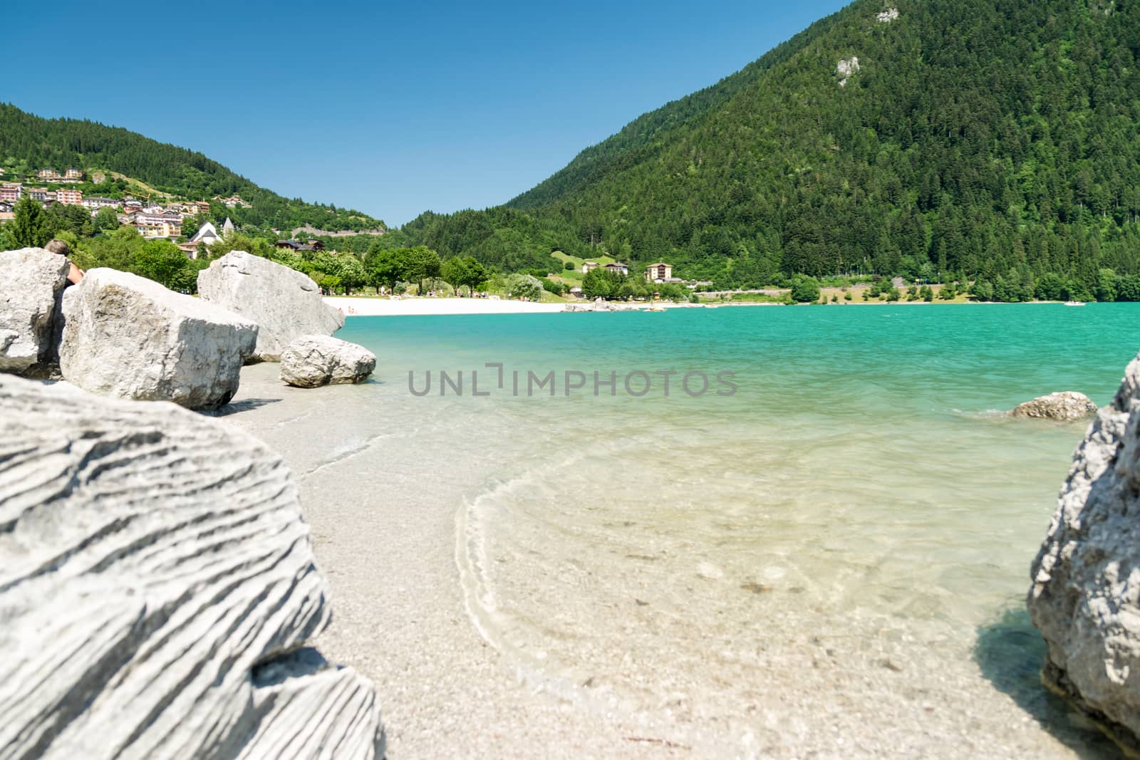 Lake Molveno, elected most beautiful lake in Italy. by Isaac74