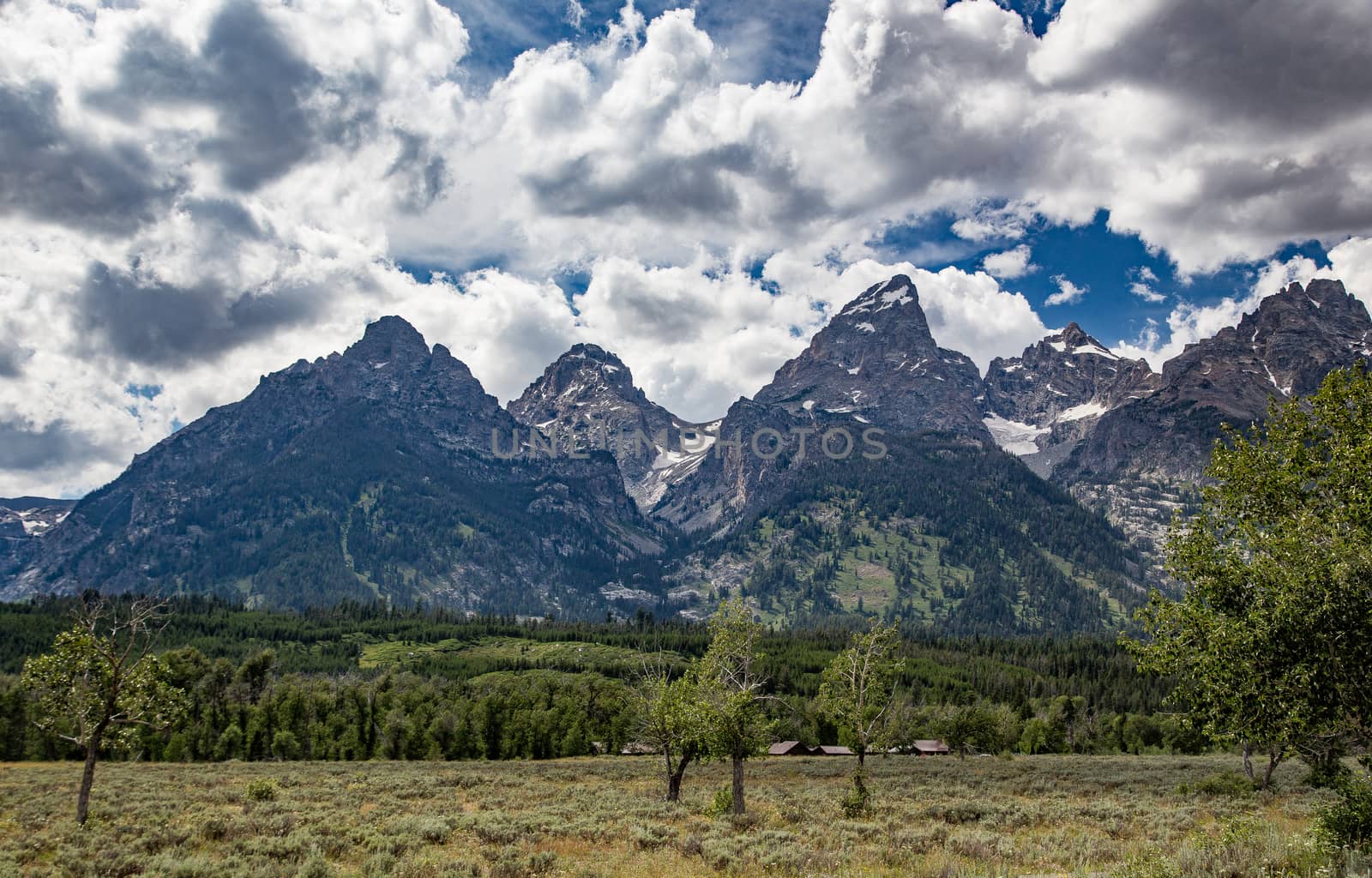 Grand Tetons mountain range, Grand Tetons National Park, Wyoming.