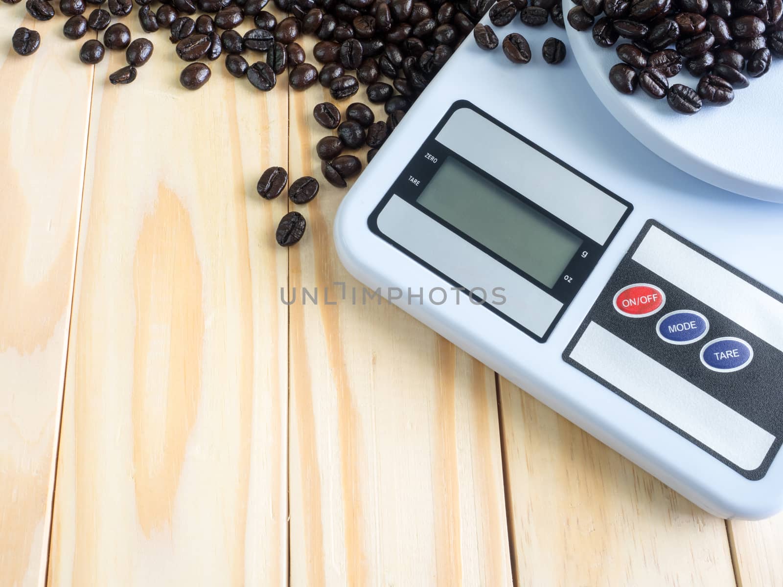  digital measuring device and coffee beans