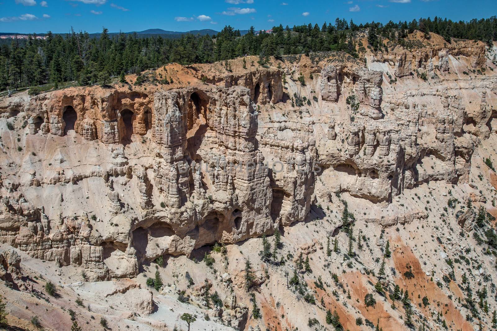 Bryce Canyon National Park in Utah is a marvel of rock formations (hoodoos) hiking trails and scenic views.