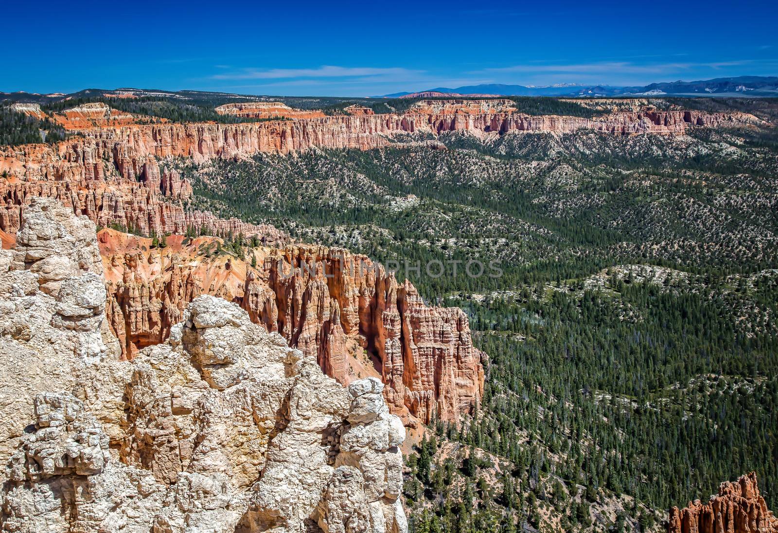 Bryce Canyon National Park in Utah is a marvel of rock formations (hoodoos) hiking trails and scenic views.