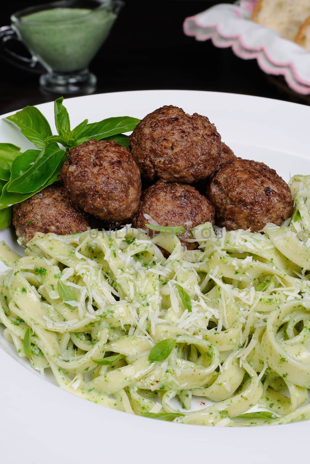 Meatballs with pasta sauce avocado by Apolonia