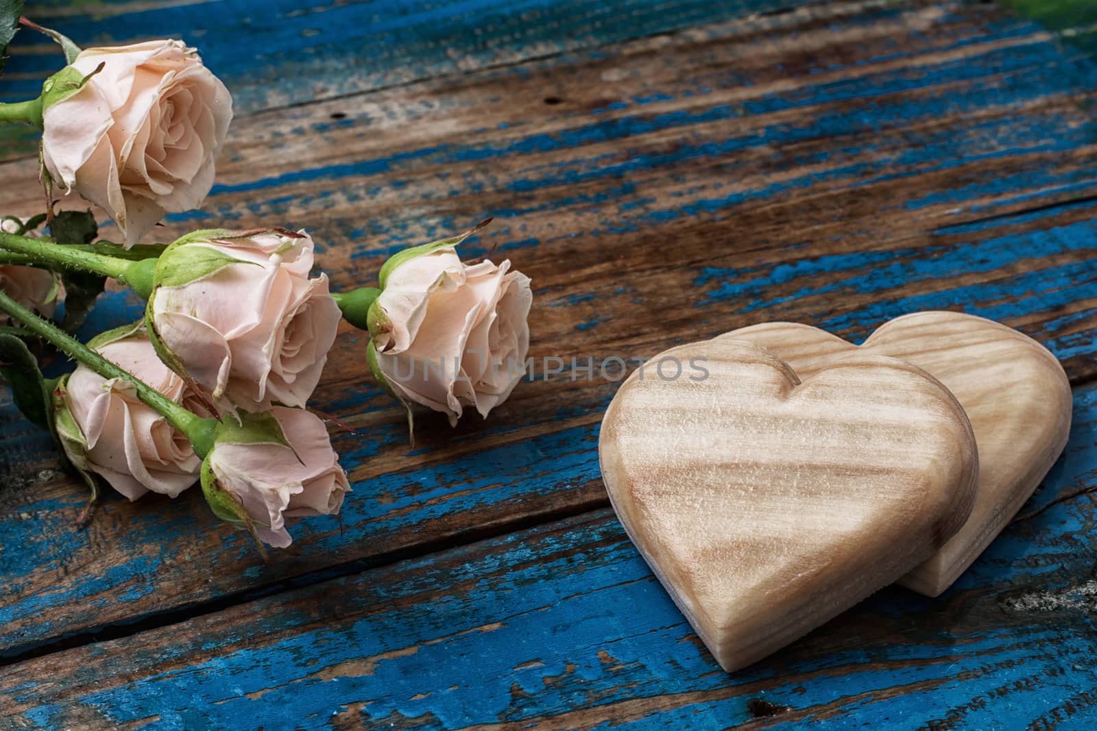 wooden hearts handmade and roses for the holiday lovers