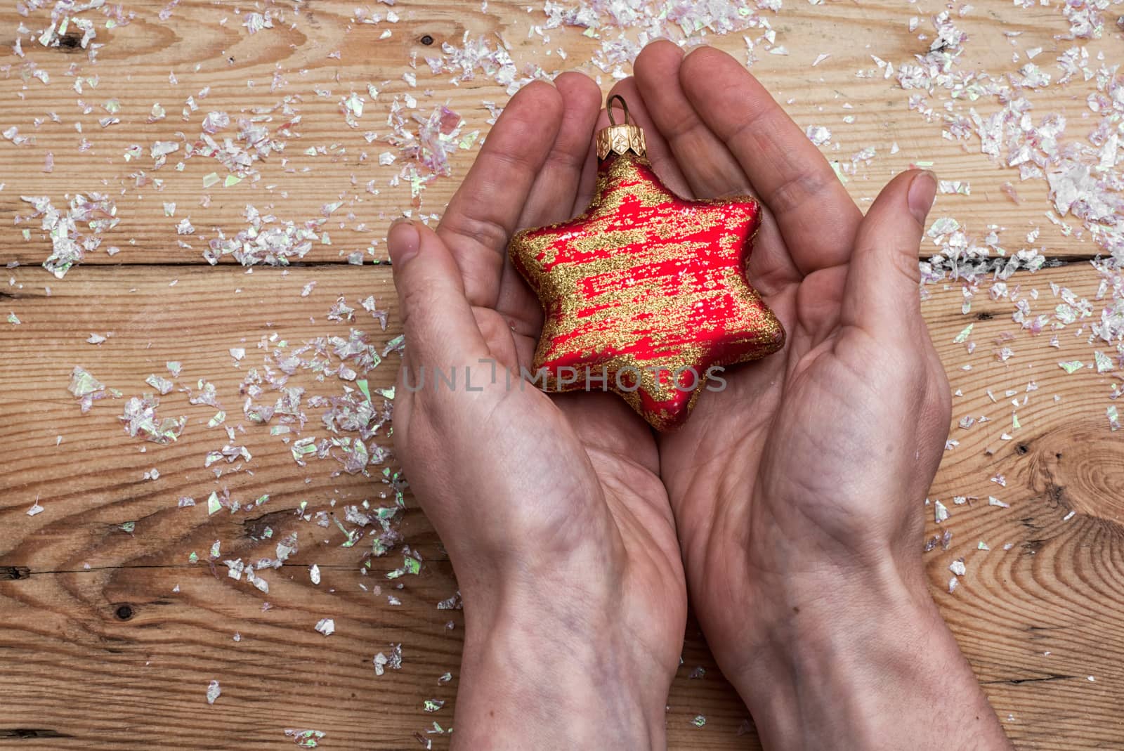 set foto Christmas toys in the human handprints