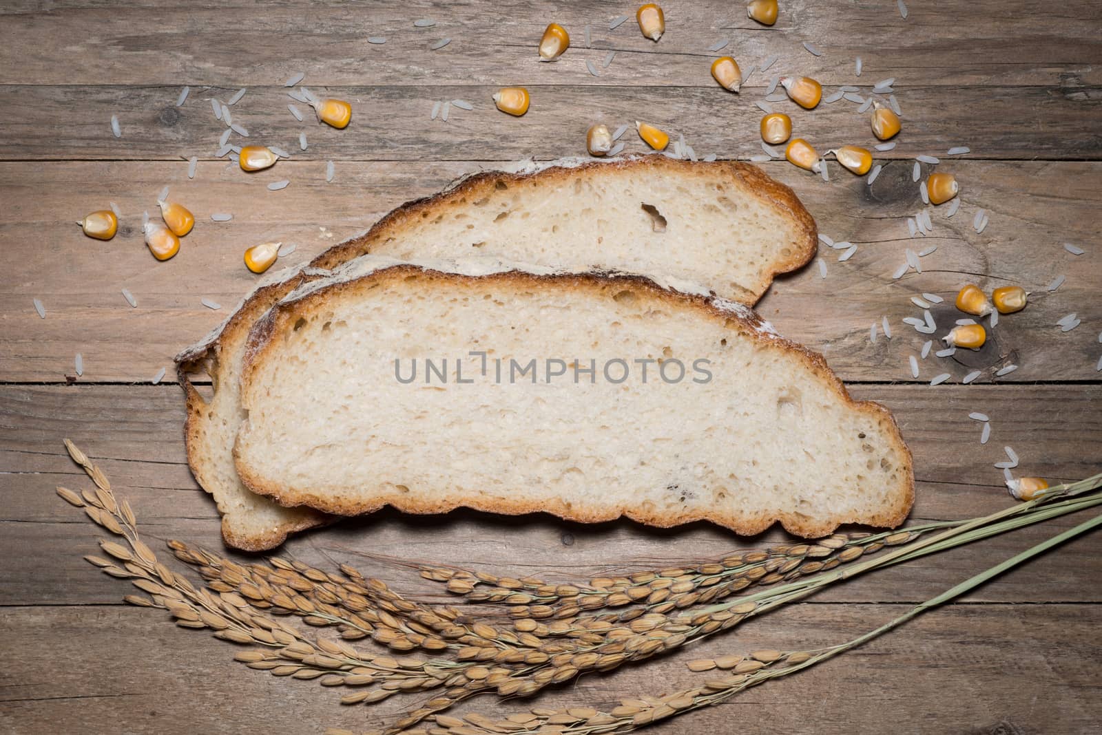 Gluten free bread by crampinini