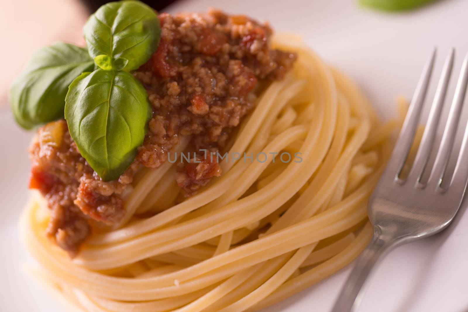 Spaghetti bolognese vegan by crampinini