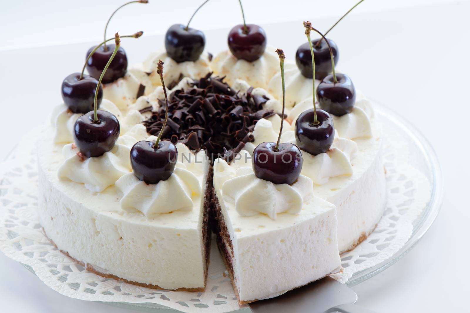 white black forest cake by p.studio66