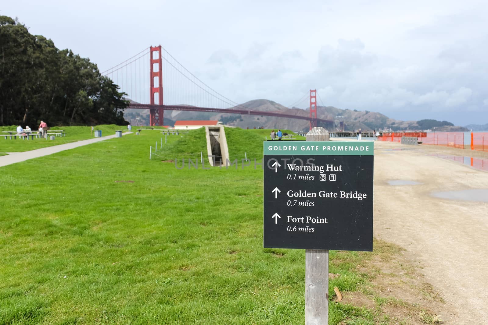 San Francisco, USA - October 6: Staff that show the way to Golden Gate bridge, Warming hut and Fort point on October 6, 2011 in San Francisco, USA.