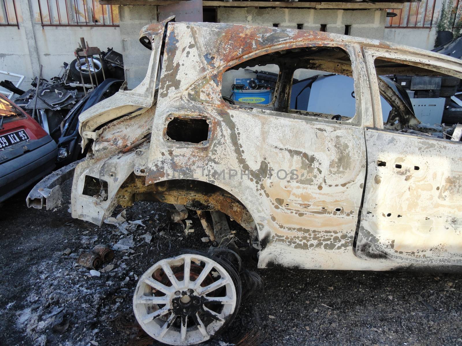 Burn Sport Car Wreck by bensib