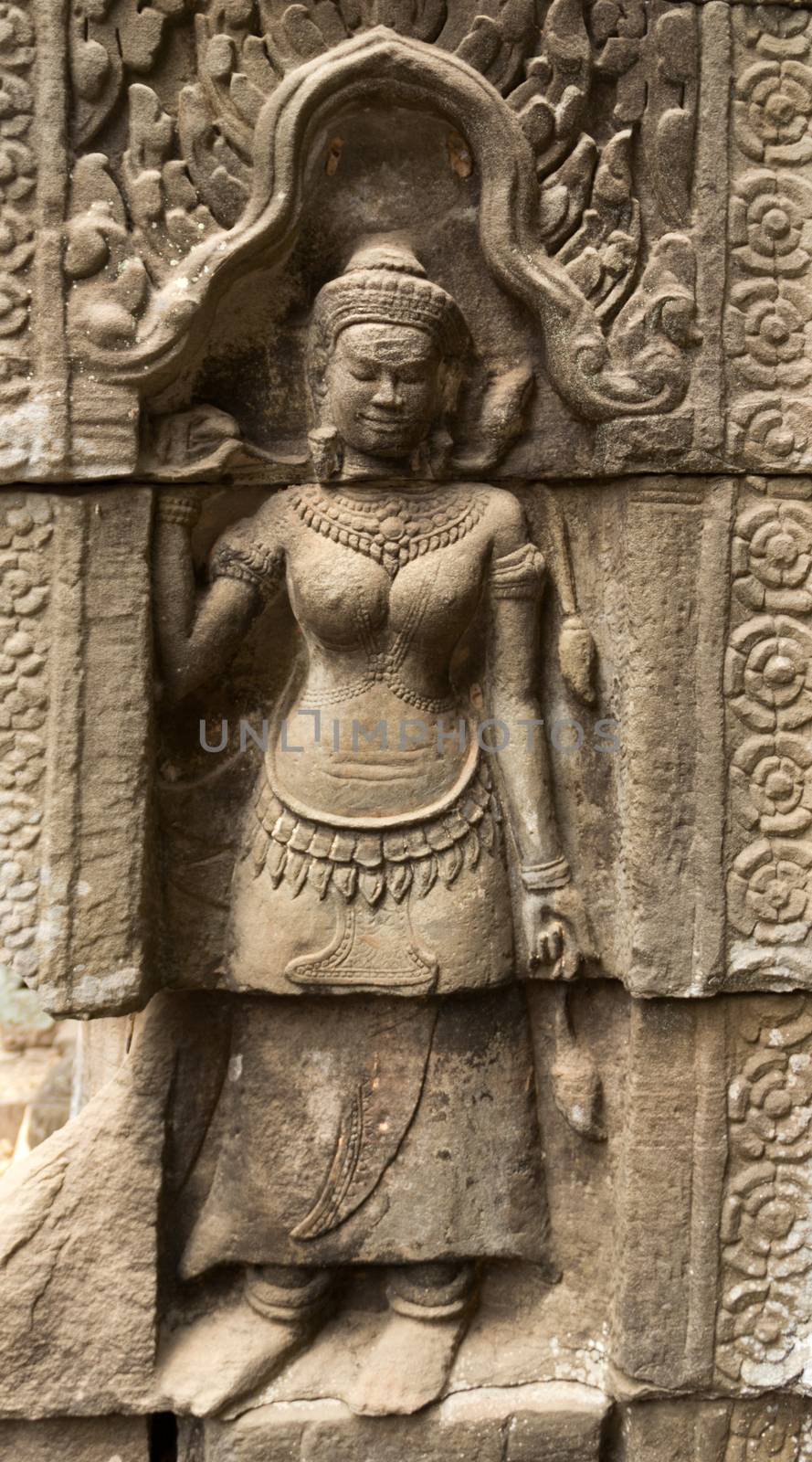 Bas-Relief at Ta Phrom temple showing a  Apsara