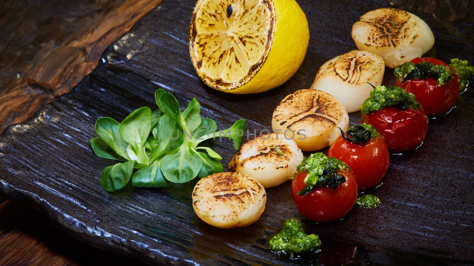 Sea Scallop with Cherry Tomato. Fashion food