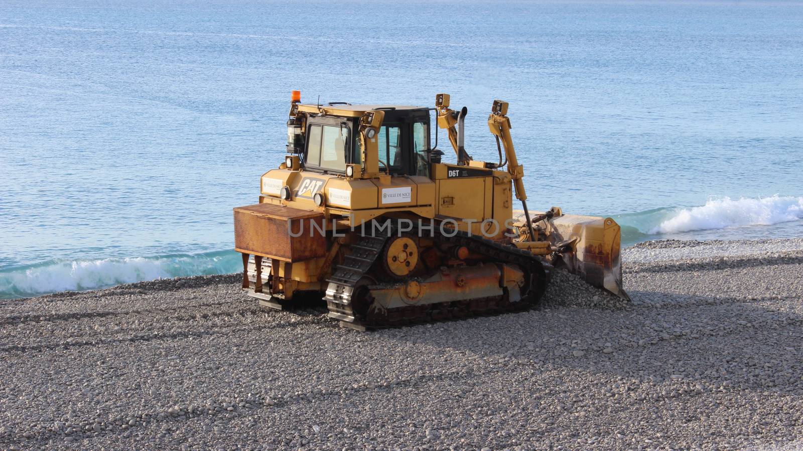 Bulldozer on the Beach of Nice by bensib