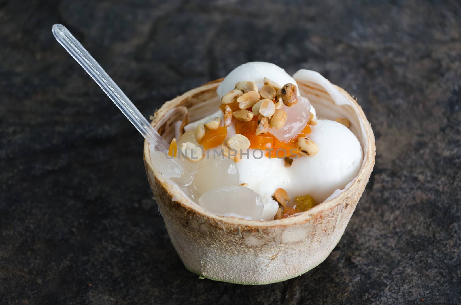 Coconut ice cream in Coconut shell. by nop16