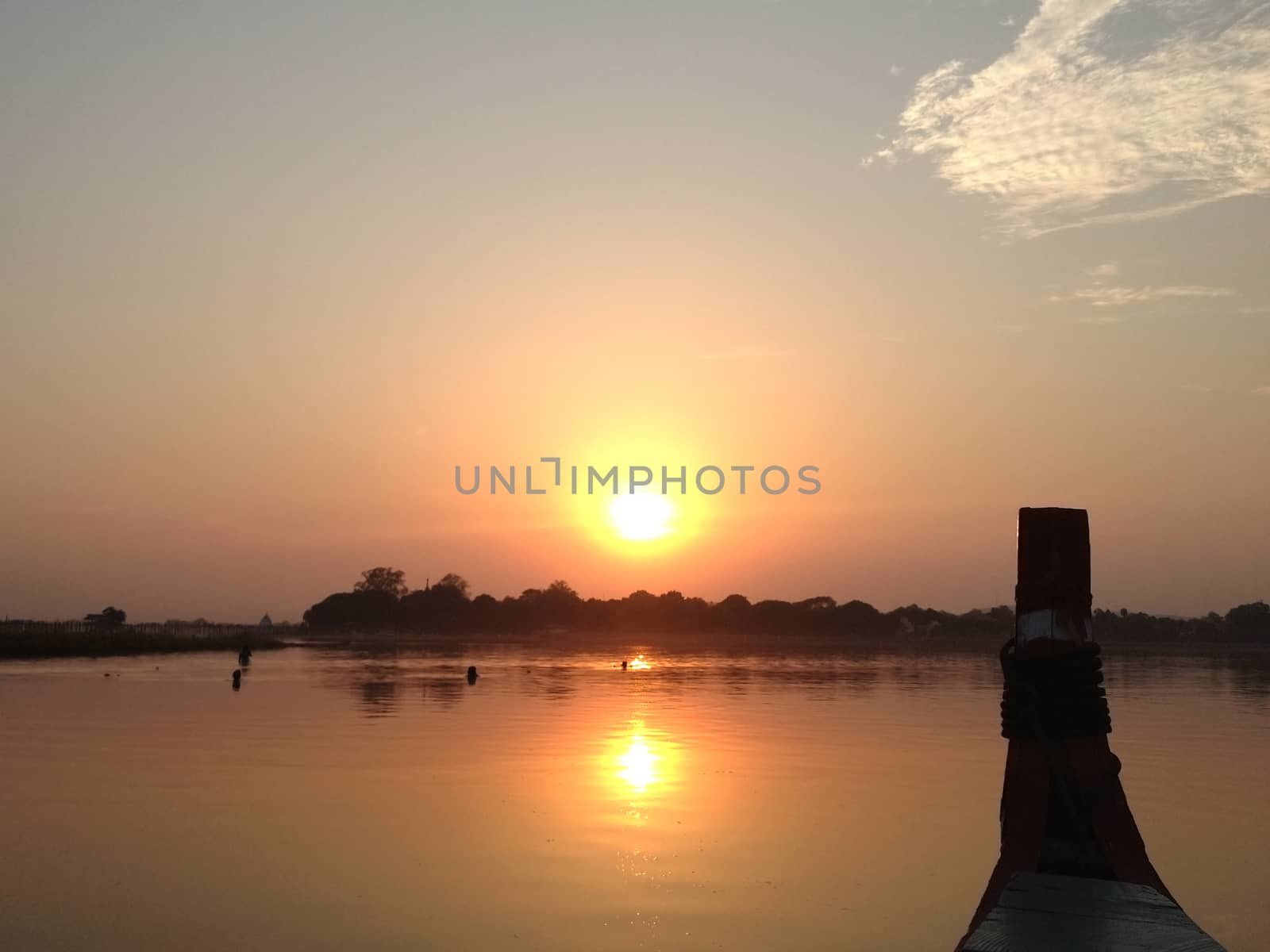 boat trip in taungthaman lake, mandalay, myanmar by orsor