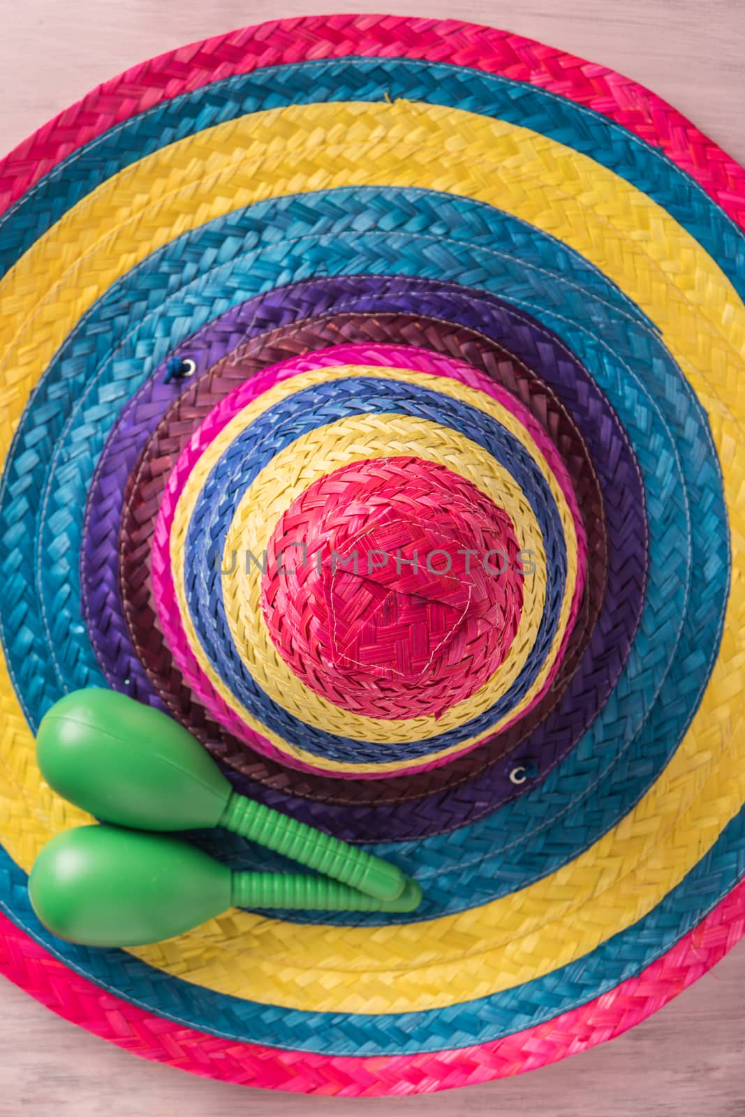 Mexican background with sombrero and maracas by AnaMarques