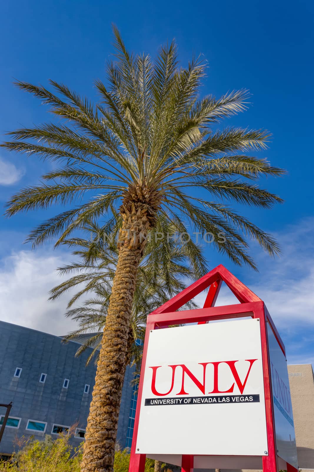 Central Campus and Sign at the University of Nevada by wolterk