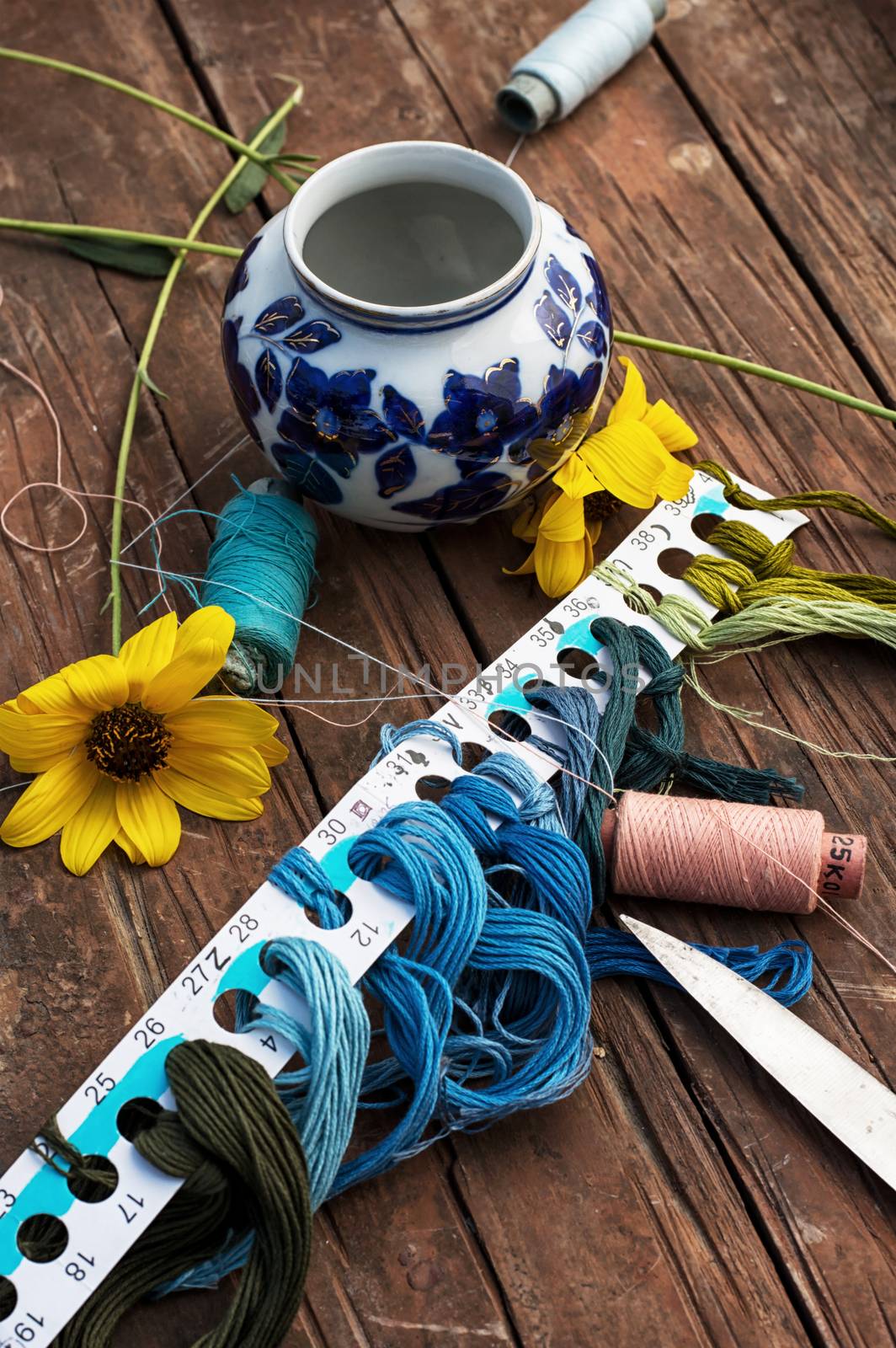 Tools and accessories for sewing and needlework