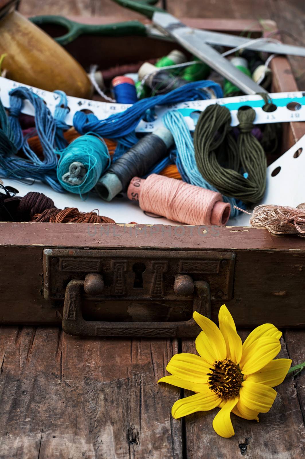 Tools and accessories for sewing and needlework