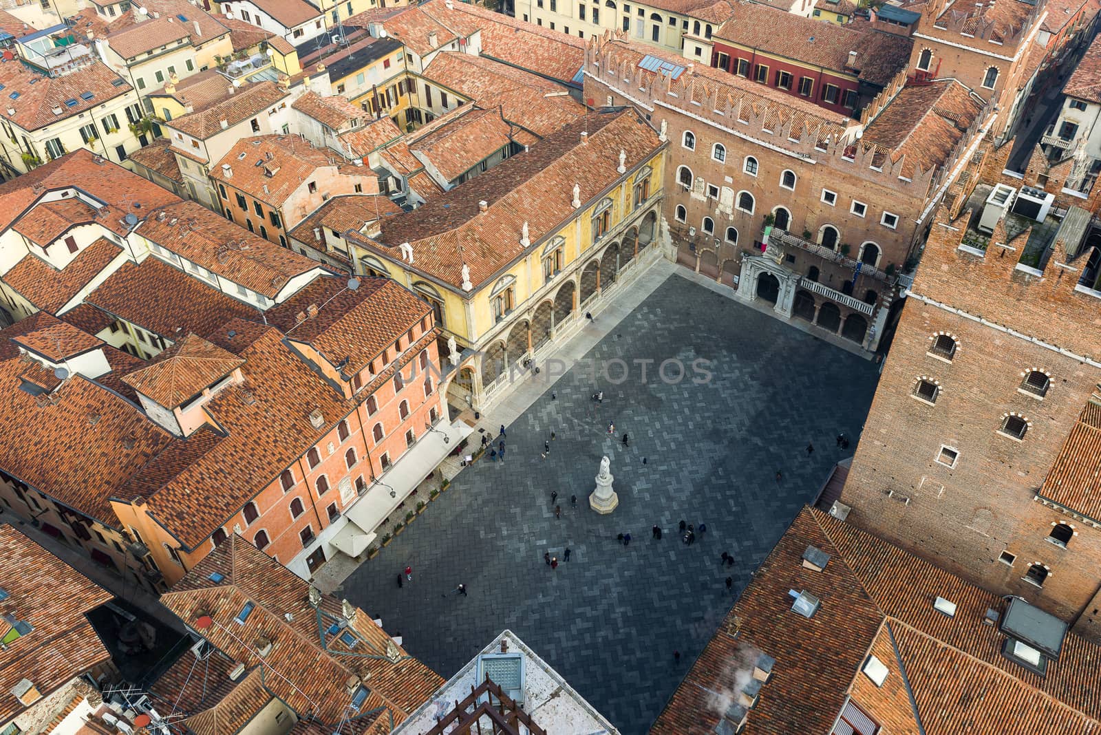 Piazza dei Signori in Verona by faabi