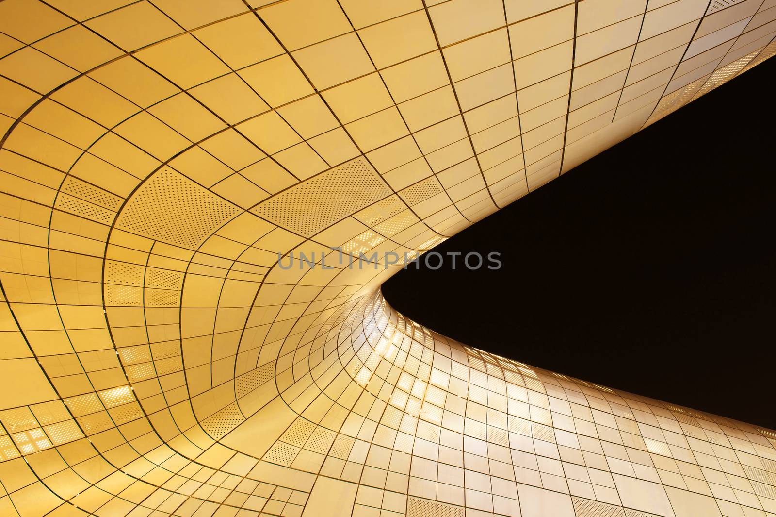 Dongdaemun Design Plaza is a modern architecture in Seoul designed by Zaha Hadid. by gutarphotoghaphy