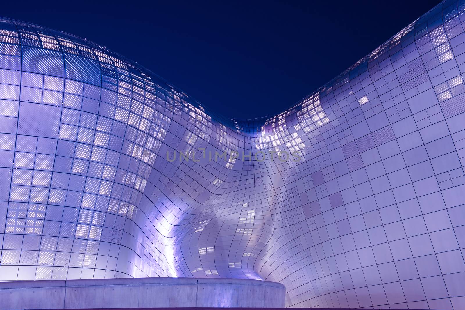 Dongdaemun Design Plaza is a modern architecture in Seoul designed by Zaha Hadid. by gutarphotoghaphy