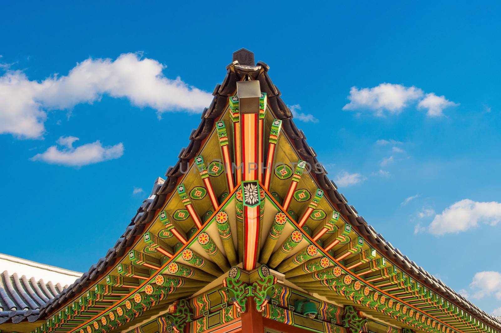 Roof of Gyeongbokgung palace in Seoul, Korea