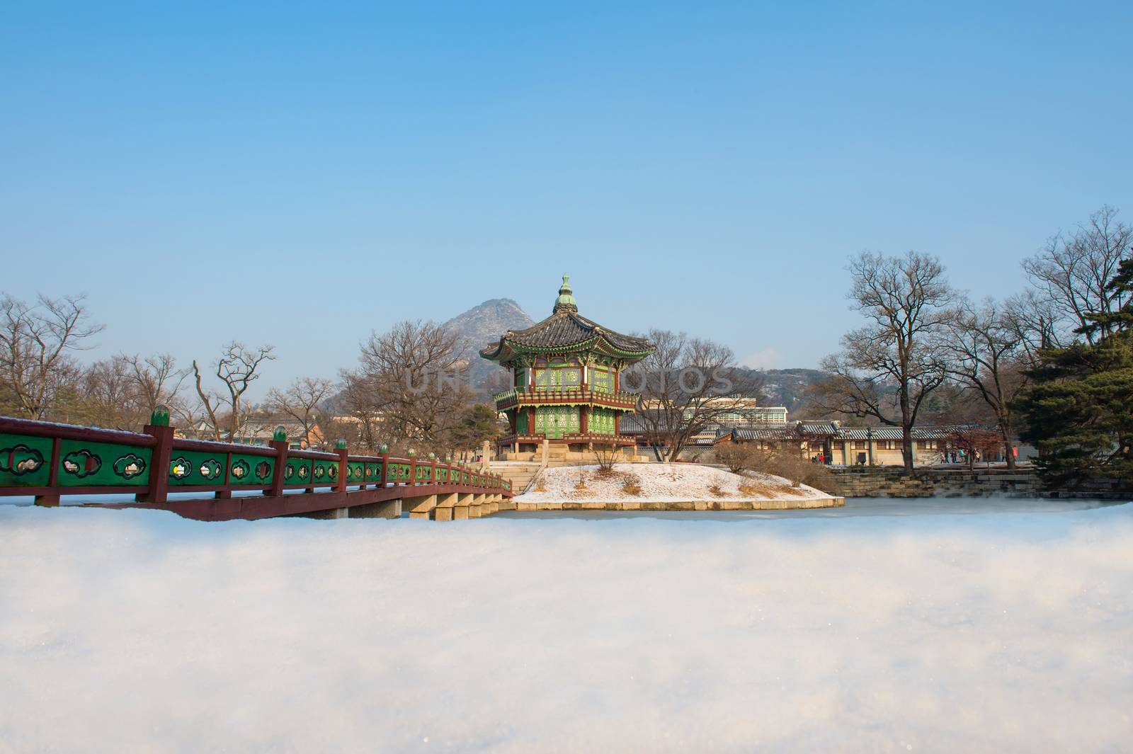 Gyeongbokgung palace in winter,Korea by gutarphotoghaphy