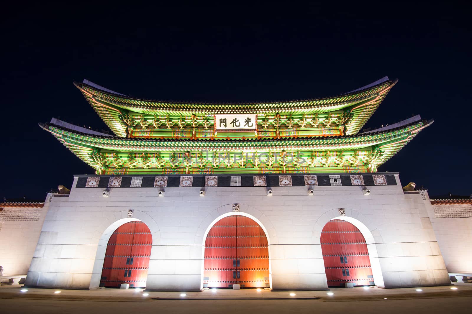 Geyongbokgung Palace at night in Seoul, South Korea. by gutarphotoghaphy